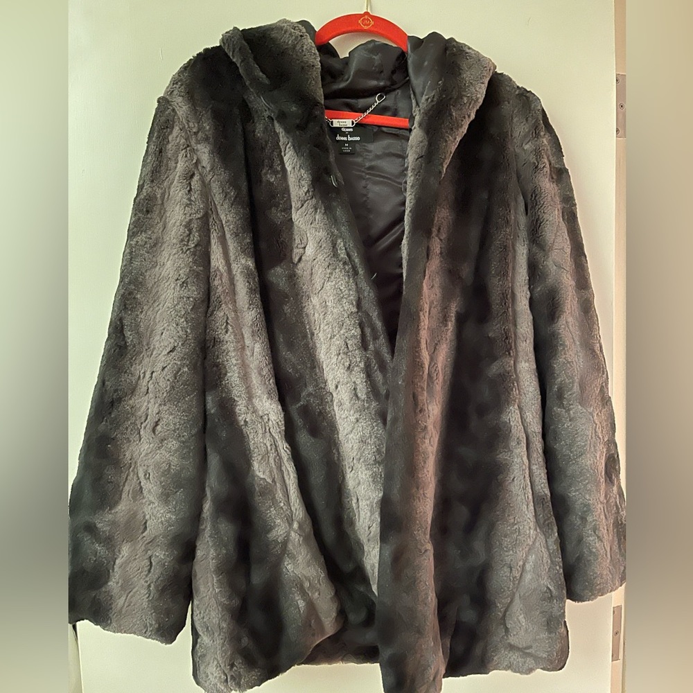 Dennis Basso Fur Jacket. Size Medium. Excellent condition.